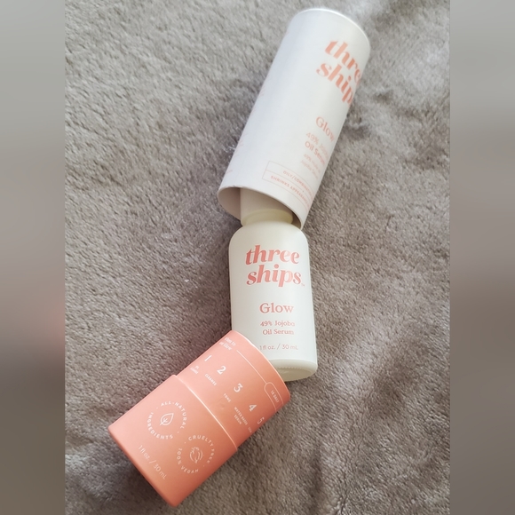 THREE SHIPS GLOW 49% JOJOBA SERUM 30 ML - Picture 2 of 7